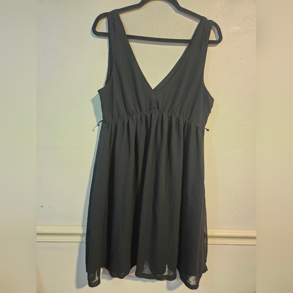 American Eagle Outfitters Black V-Neck Mini Dress